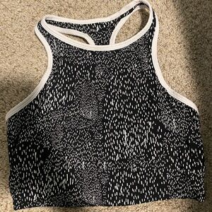 Fabletics Black and White Patterned Crop